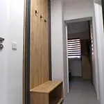 U Zalogi 아파트